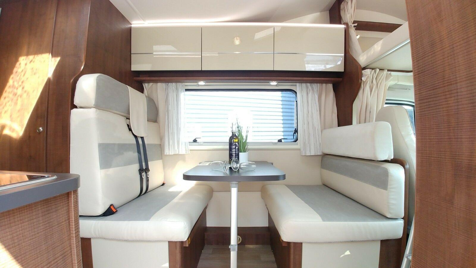 Wohnmobil mit 6 Schlafplätzen Innenansicht 4